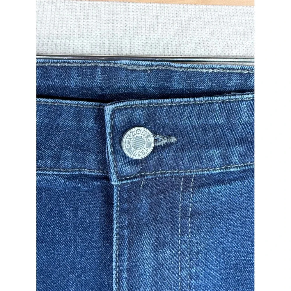 Izod Men's Straight Fit Jeans size 40X32‎ Blue